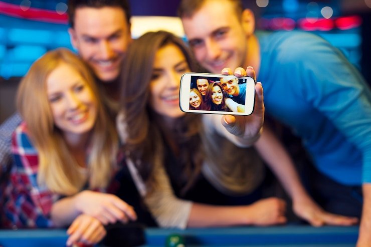 Tampilan meja blackjack langsung di aplikasi bantai togel